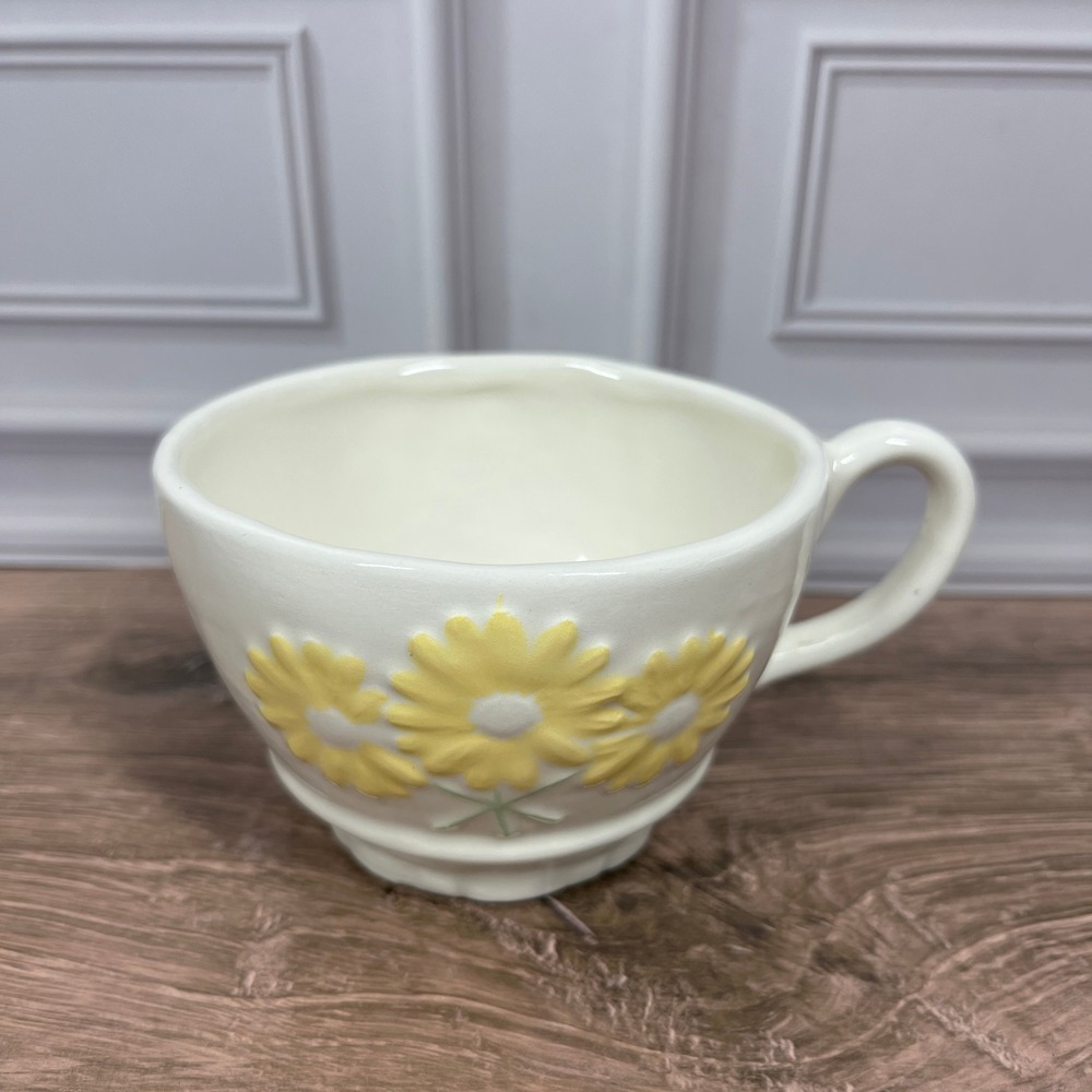 Handmade Ceramic Daisy Tea Cup and Saucer Yellow White Floral 2pc Set Signed - Picture 10 of 16